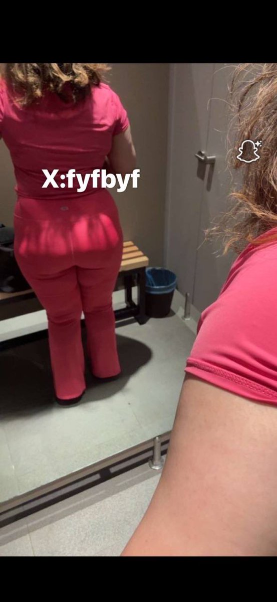 fyfbyf's tweet photo. الزوج المفروض يك��ن ستر وآمان للزوجه لكن مو المخصي ذا 

زوجته تصور له بالنادي والثور ماتحمل وعطاني اللع�� في شرفه 🤦‍♂️

إذا انت ثور بعد تعال وشف وش بسوي فيك 
سنابي بالمثبته https://t.co/GYxyVKTIWO
