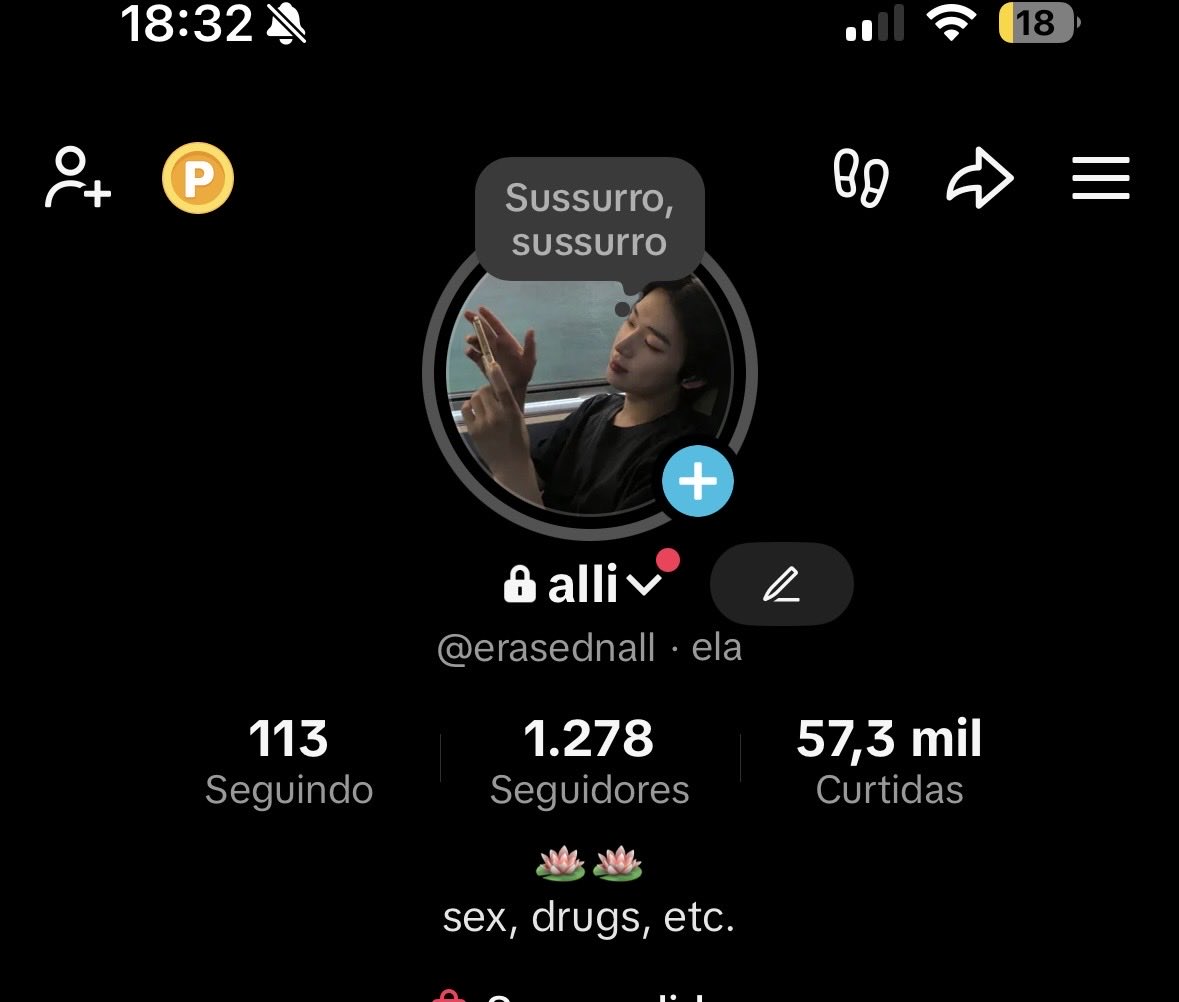 seonskll's tweet photo. oi me sigam no tiktok vms conversar e fazer fogos https://t.co/UGSdUL10iT