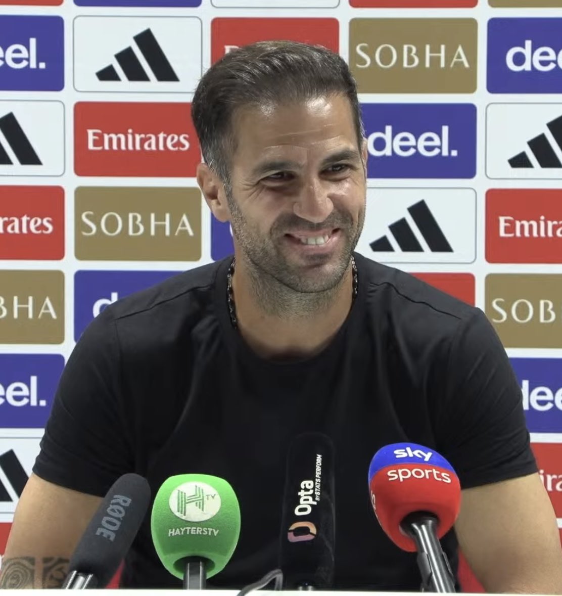 afcstuff's tweet photo. Cesc Fabregas on Salmon &amp; Dowman making an impact: “It’s amazing. Hale End does an amazing job, there is a lot of talent. I had a chance to say well done to them, but keep going, keep pushing yourself. If Arsenal want to give us some players, we can take them!” 🤣❤️ https://t.co/nk3hqO6zp6