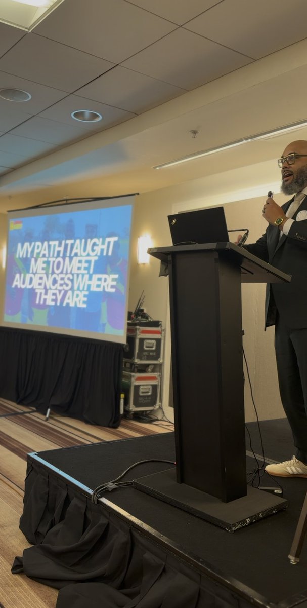 edthesportsfan's tweet photo. Had a blast presenting my capstone for @NABJ’s Leadership Academy and graduating with my cohort. #OwnTheTable https://t.co/hPdDfQG6Zp