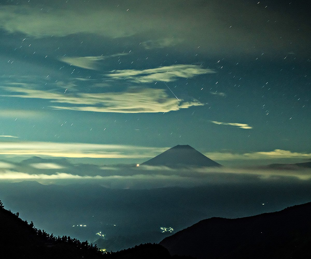 hina21no3's tweet photo. ペルセウスの夜　8/13

櫛形山で撮影
#富士山　#ペルセウス座流星群 https://t.co/uVBa5iWmLg