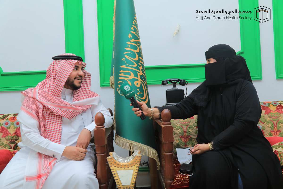 hj_omrah's tweet photo. من مكة إلى الرياض.. امتد حضور #معسكر_تجربة_المعتمر   في مداخلة إذاعة الرياض @Riyadh_Radio  حيث كان الحديث عن المعسكر وما يقدمه من تجارب وأفكار نوعية تُسهم في الارتقاء بتجربة ضيف الرحمن.

حضورٌ إعلامي يواكب الأثر.. ورسالةٌ تنطلق من #مكة_إلى_العالم. 

#جمعية_الحج_والعمرة_الصحية https://t.co/T8Ur3GoIUp