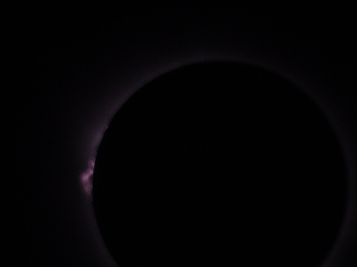 Ralph_Dressler's tweet photo. Into Totality in León Spain 🇪🇸 https://t.co/BhTiX2w8xF