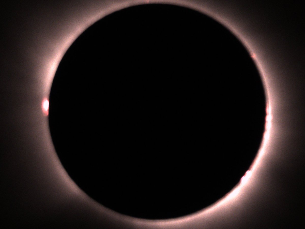 Ralph_Dressler's tweet photo. Out of Totality in León 🇪🇸 https://t.co/MMHTMwIMRS