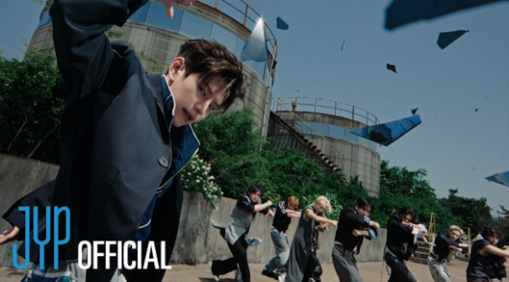 STAYsSPOT's tweet photo. #StrayKids Music Videos on YouTube Daily Top M/Vs at their 5th day of release

#3 Chk Chk Boom
#7 LALALALA
#13 CEREMONY
#15 This &amp; That 🆕
#27 Do It

Apparently, the YouTube charts have been fixed, but the first 4 days of This &amp; That are still missing.

@Stray_Kids #THIS_AND_THAT https://t.co/nQk7SFP23L