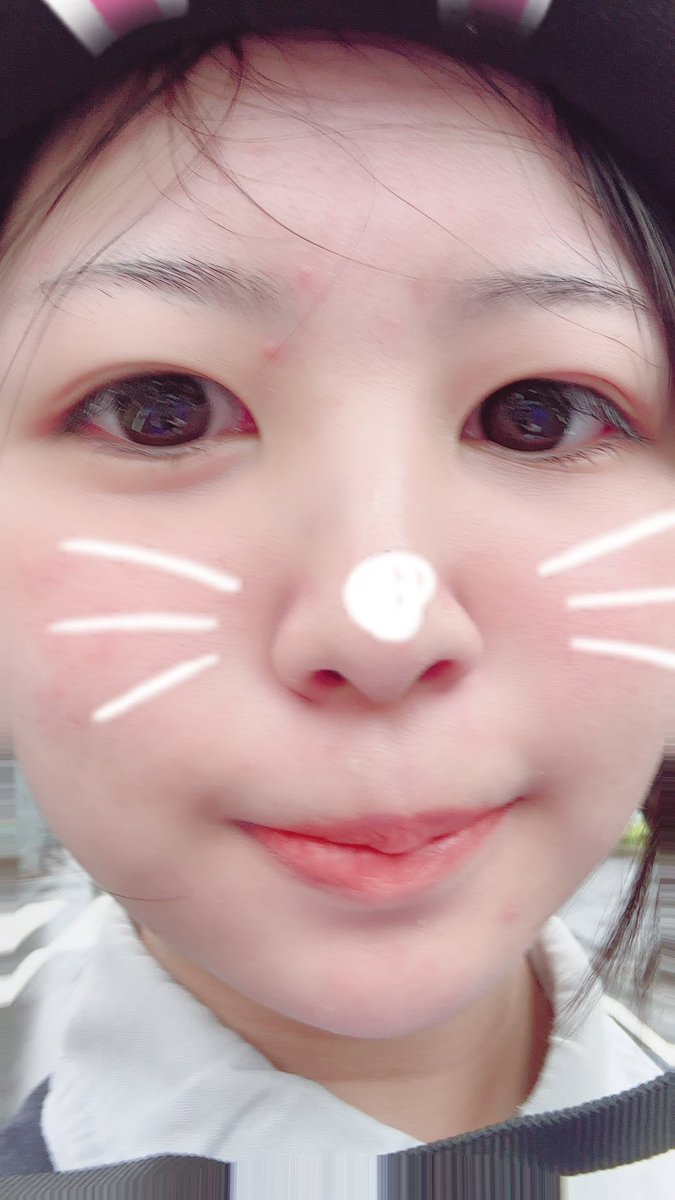 Ha_nna0726's tweet photo. みんねおはにょー！大遅刻〜💦

出る時間遅くて、雨めっちゃ降ってて、車じゃ間に合わないけど、車で行こうってなって
で、少し走ったあと今日車使っちゃダメで戻って今バイクで出発中🏍

みんなも台風気をつけるんだよ！
今日1日もがんばるじょ❤️‍🔥 https://t.co/mbRE0ISwWK