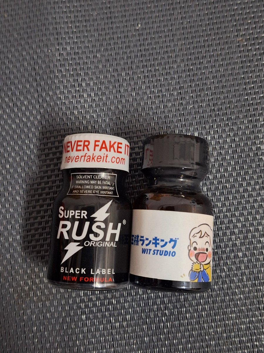Hiydga's tweet photo. มีใครสนใจไหม ซื้อมา ยังไม่ได้ใช้
400-500 พร้อมส่ง กทม #ป๊อป https://t.co/5QYPmrBU6H
