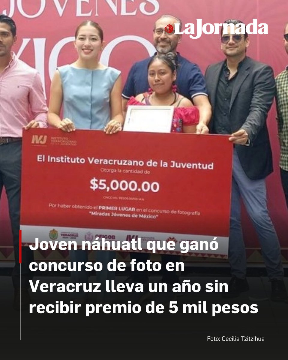 lajornadaonline's tweet photo. A casi un año de obtener el primer lugar en un concurso de fotografía organizado por el Instituto Veracruzano de la Juventud, la joven náhuatl, Cecilia Tzitzihua, aún no recibe los 5 mil pesos que le corresponden como premio.

La participante cumplió con las condiciones de la convocatoria, fue notificada sobre su triunfo y viajó hasta Xalapa para acudir al acto en el que supuestamente sería reconocida por su trabajo, sin embargo, el evento se limitó a una ceremonia y el estímulo económico nunca fue entregado.

Más información en: https://t.co/ypB3ejMgSu