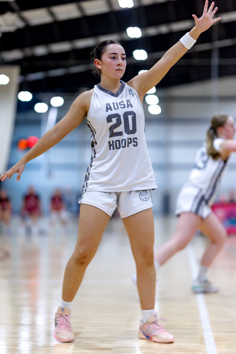 TessWalker120's tweet photo. 12 Games against some of the US’s best! 

23:19 MIN/G | 4.6 PPG | 2.9 RPG | 2.5 APG

So grateful for the opportunity to compete against a high level and to grow throughout the tour! 

C’o 2027 | 5’6 PG | Gold Coast, Australia

@AUSA_Hoops_WBB @treymoses32 @ScanlonCoach 

#wbb #Classof2027 #recruitme