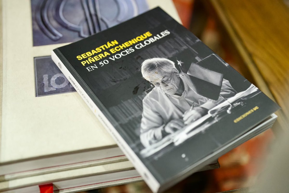 MinPerezMac's tweet photo. Fue un honor presentar “Sebastián Piñera Echenique: 50 voces globales”. Un libro que permite recordar su trayectoria desde la mirada de quienes compartieron con él y reconocer la huella que dejó en Chile y en el escenario internacional. https://t.co/6kC6mn5xDG