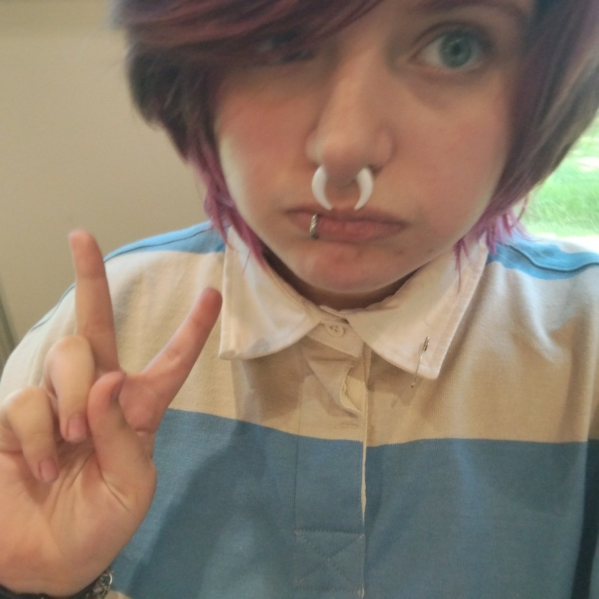 slicersimon's tweet photo. last tweet until sat...gacha versus real live #cannontheunicron #gachalife #thisisme #goddamnhesugly #holyshitthisguyisugly #ugly #guy #tries #to #be #cute #but #fails 
I'm sorry if my cheeks look fat I like to puff my cheeks up to make them look more pinchable to old ladies... https://t.co/YLlileujIJ