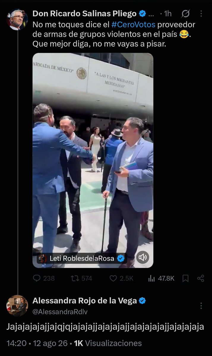 eltemagv's tweet photo. La alcaldesa que ayer denunciaba la violencia en su contra, hoy se burla de los cobardes ataques contra @arturoavila_mx 

La misma que se jura "feminista" y "pro-LGBTQ", le ríe con locura sus chistes al misógino y homófobo Salinas Pliego

@AlessandraRdlv es una vulgar hipócrita. https://t.co/2xD27VNiVu