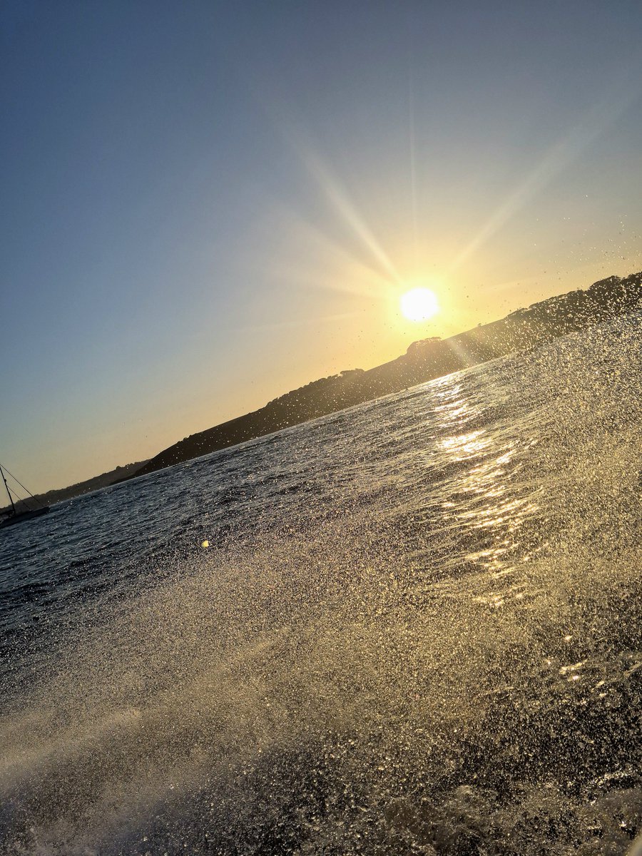 1tsjustmeagain's tweet photo. @shreeve_jo Beautiful Jo 😊 i went out on a boat and watched it near St Mawes lighthouse 😊 however it was so choppy i struggled to get any photos of the actual eclipse. Will go through my large tomorrow to see if there are any better. Just being there was what counted. https://t.co/JGtbcA8dYz