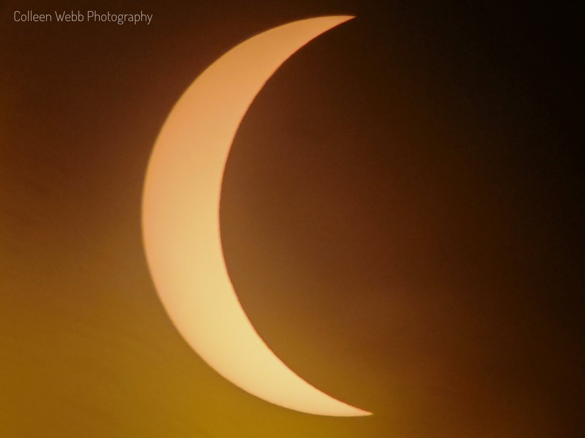 ColleenWebb0's tweet photo. The partial solar eclipse taken from Slemish this evening. @barrabest @bbcniweather @WeatherCee @Louise_utv @WeatherAisling https://t.co/D91iTknepr