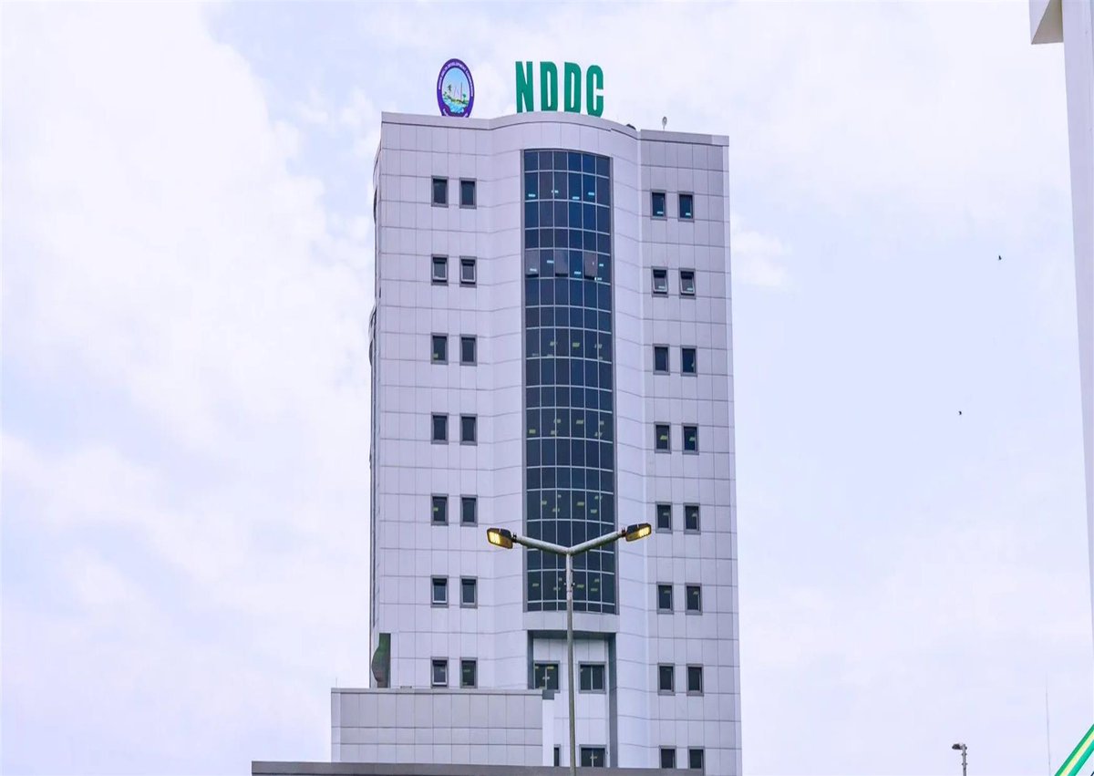 Naija_PR's tweet photo. An EFCC investigation has led to the recovery of over ₦115 billion and $84 million in unpaid NDDC levies from 24 oil companies. https://t.co/opnLohWroq