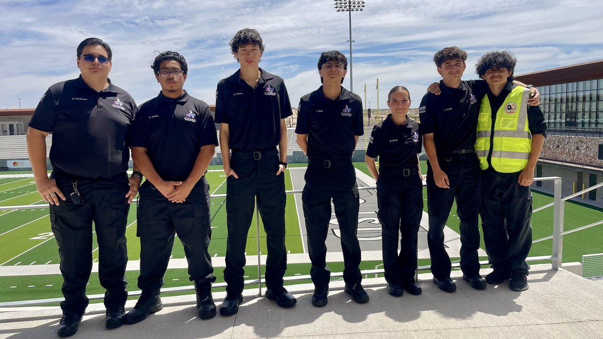 AHSLaw_Justice's tweet photo. Today, my FLEPS students completed their annual security training in preparation for the upcoming football season. We are dedicated to ensuring a secure and welcoming environment for all fans, families, and players this fall🤍

#UnitedWeBlazeTheWay
#SecurityTeam https://t.co/iApAPRjteP