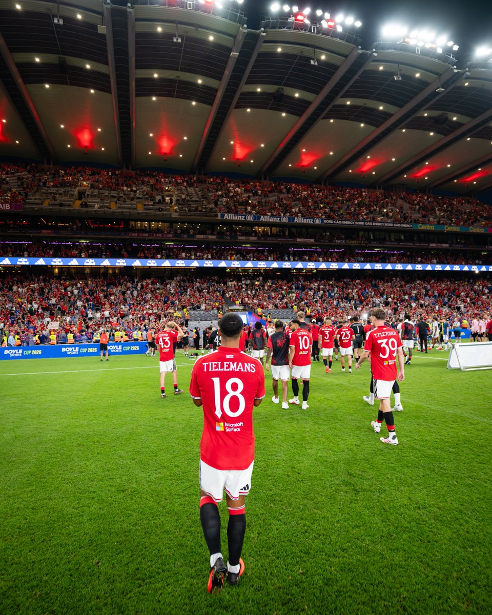 ManUtd's tweet photo. We keep building 👏🧱 https://t.co/qloJjKV98p