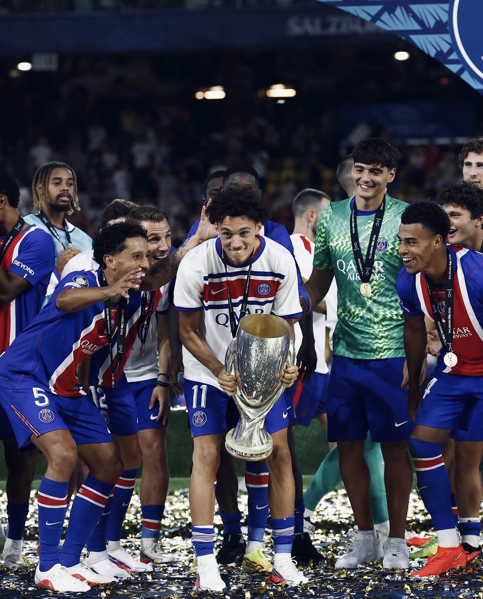 MegaPSG_'s tweet photo. 📲 Maghnes Akliouche 🇫🇷 sur Instagram:

« Premier match, première victoire et premier trophée 🏆 
Ici c’est Paris 🔴🔵🙏 » https://t.co/Hybe3YJDMB