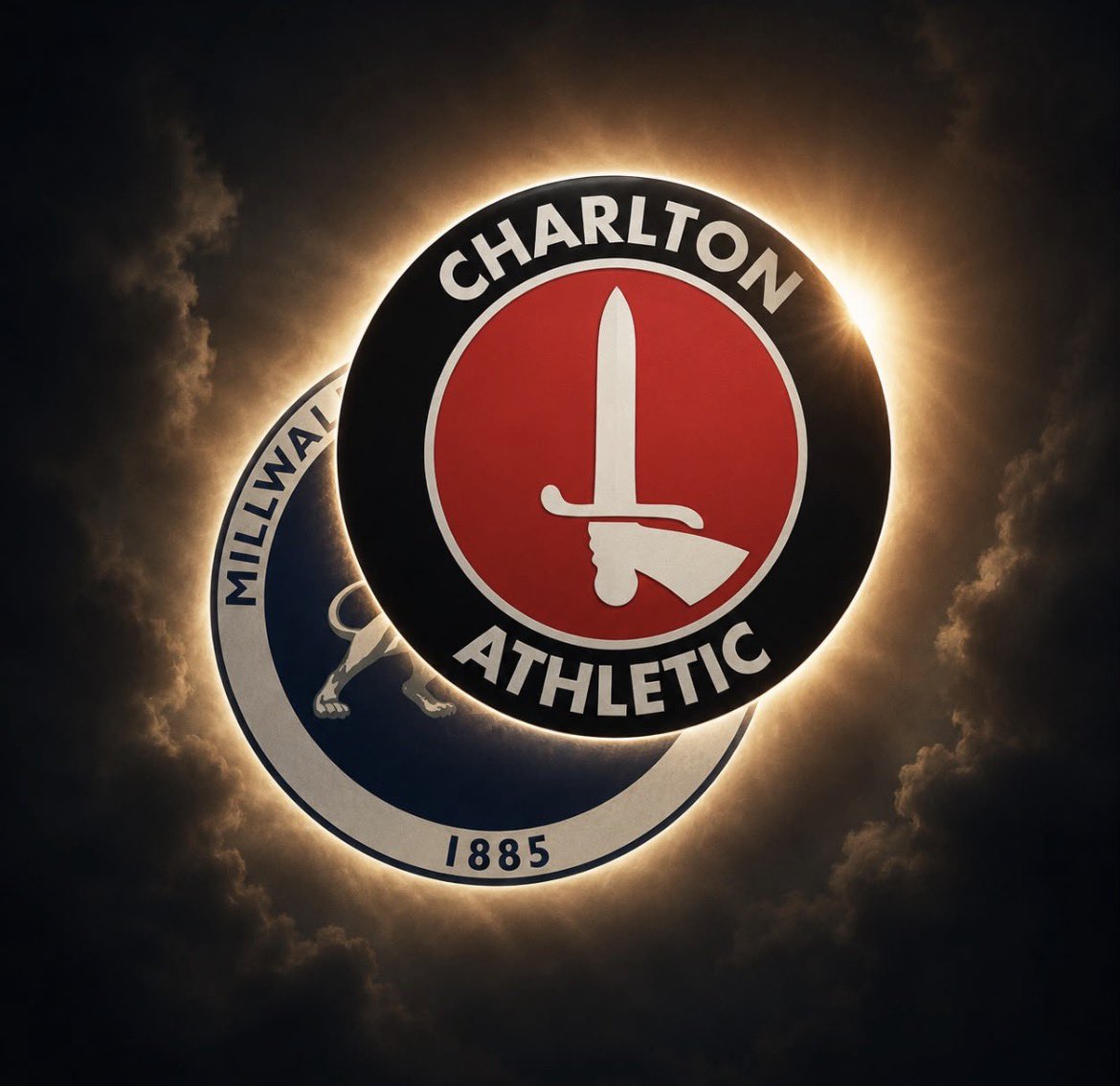 Maccalad18's tweet photo. Thought the eclipse tonight was great tbh 👍🏼 #cafc https://t.co/5SK5M3WqEk