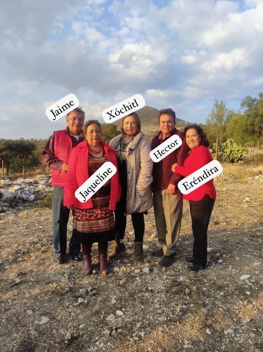 0dyozha's tweet photo. - cuántos privilegios tienen los políticos 🤭esta foto la saqué hace ya algún tiempo (en campaña 2024) cuando contaban que la secuestradora hermana de Xóchitl estaba refundida en la cárcel , pero con permisos especiales .  
Solo la sacaron a tomar el sol (dicen). 
Disculpitas 💅 https://t.co/i7eMJTukkN