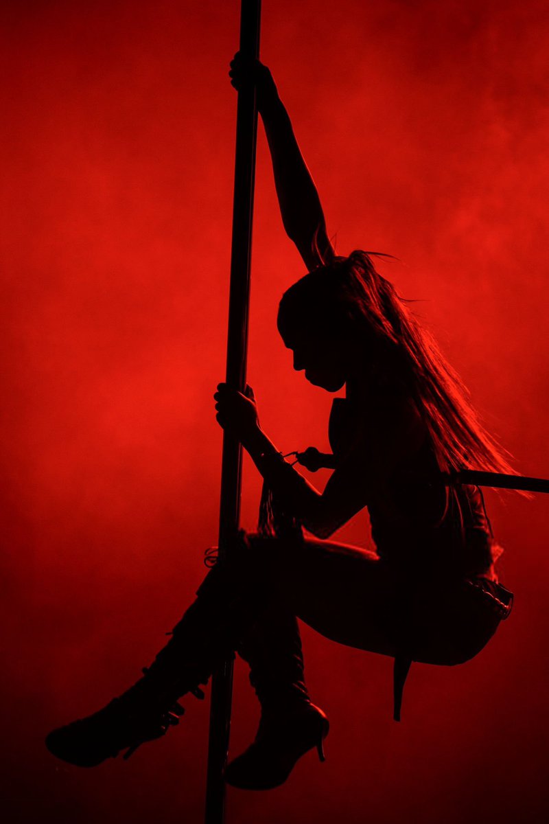 InfoFKATwigs's tweet photo. don't touch, it's art! https://t.co/UqAEKxg3dR