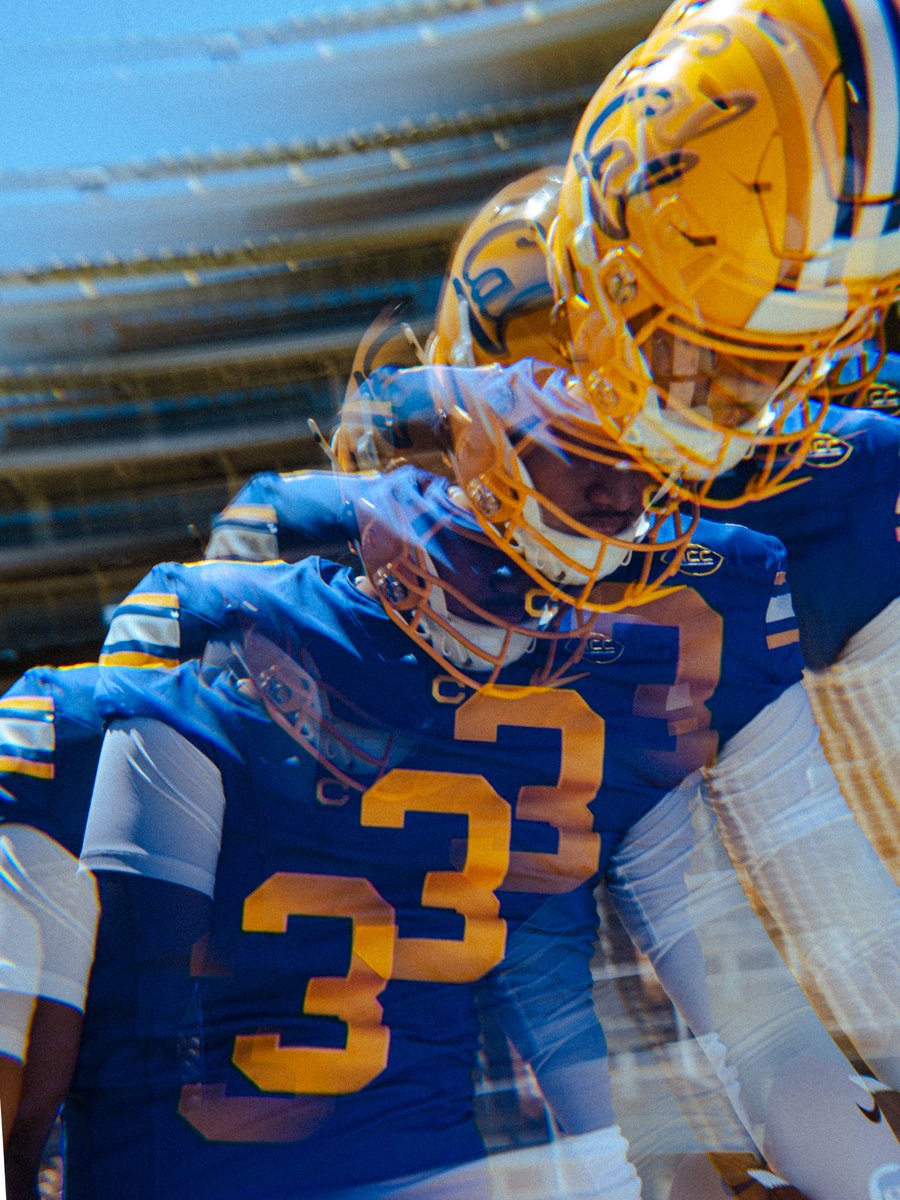thebluepennant's tweet photo. 📸 @CalFootball https://t.co/vcqvmoVDEi