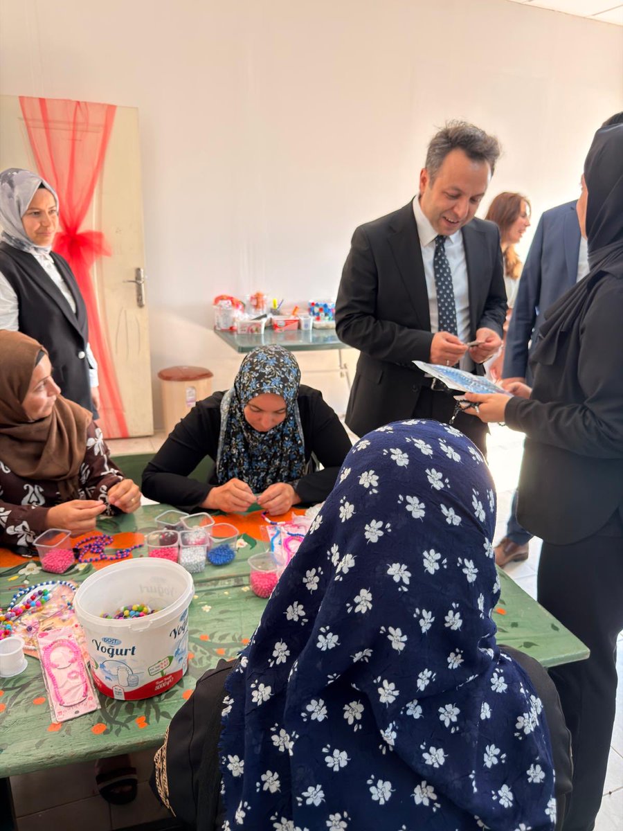 gnymustafa01's tweet photo. Adana İl Göç İdaresi Müdürlüğümüzü ziyaret ederek, ilimizde uluslararası koruma alanında yürütülen çalışmalar hakkında istişarelerde bulunduk.

Sarıçam Geçici Barınma Merkezimizi ziyaret ederek, merkezimizde düzenlenen Türkçe dil ve meslek edindirme kurslarına katılan geçici koruma kapsamındaki Suriyelilerle bir araya geldik; yürütülen çalışmalar ve kurslara ilişkin görüş ve değerlendirmelerini dinledik.

İl Göç İdaresi Müdürümüze, Sarıçam Geçici Barınma Merkezi Yöneticimize ve kıymetli çalışma arkadaşlarımıza misafirperverlikleri ve özverili çalışmaları için teşekkür ediyorum.
@Gocidaresi
