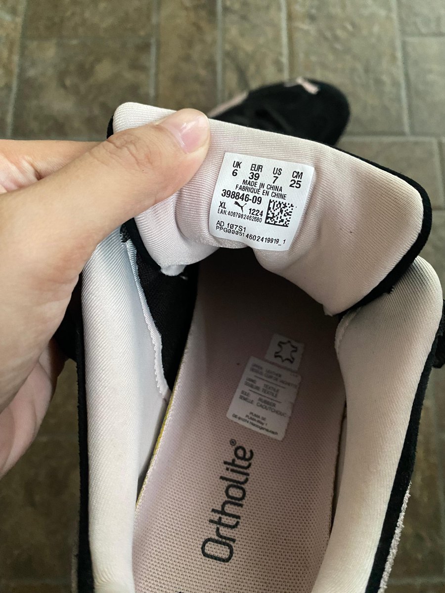 memoblur's tweet photo. Puma Speedcat Black Mauve Mist Original
100% Original Authentic
Brand with box
Ukuran: 39

JARANG KU PAKAI JADI JUAL AJA
Lok Jawa Tengah bisa OREN https://t.co/guYnlKKAIz