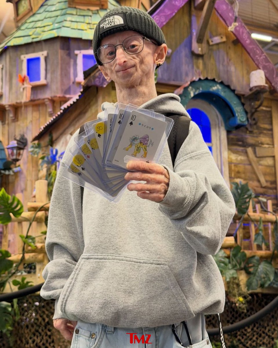 TMZ's tweet photo. 🕊️ Influencer Michiel Vandeweert dies at age 28, after rare genetic disorder. https://t.co/GplvHNesRl https://t.co/XRUtAHE01F