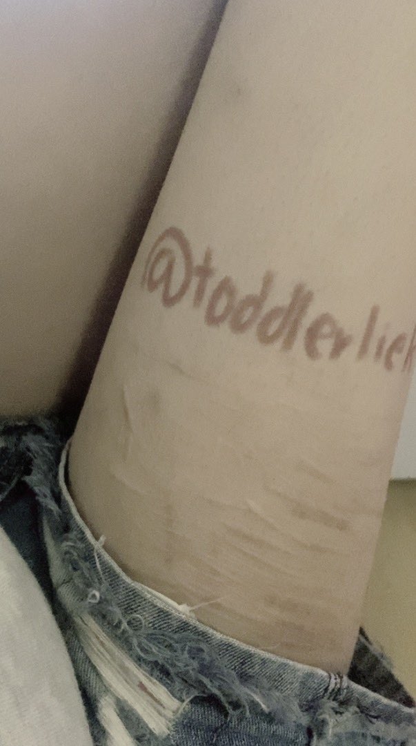 toddlerliek's tweet photo. for everyone who thinks im fake -_- https://t.co/PqanY6A7Bd