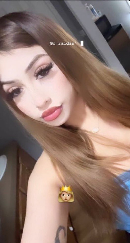 Lisanxbp's tweet photo. like&amp;rt if i can give u head next 🤭🤭💦 >> #nsfwtwt https://t.co/lEJCp8w0nQ