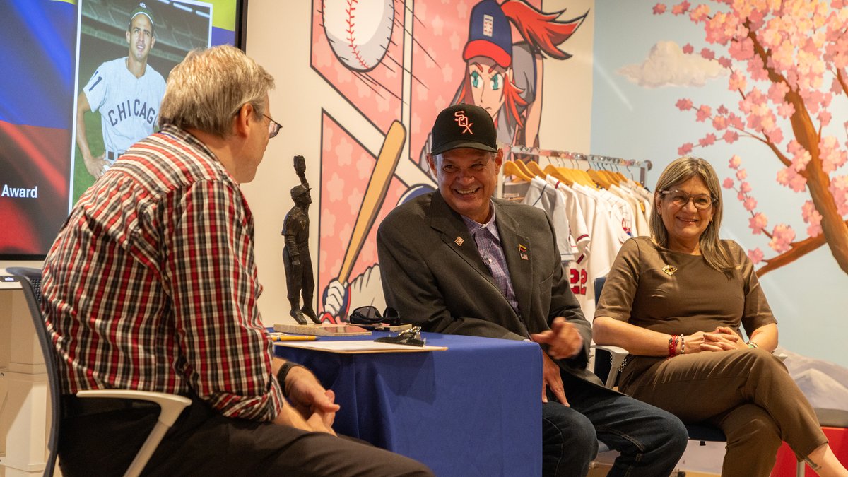 baseballhall's tweet photo. Seven decades after his major league debut, Luis Aparicio continues to inspire Venezuelan fans and ballplayers.

@johansantana and members of the Aparicio family visited the Museum on Wednesday to celebrate Luis’ Hall of Fame legacy. https://t.co/6YnwTiEUU7