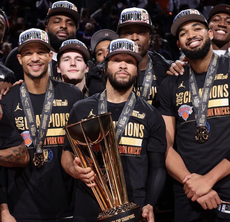 Knicks_Era's tweet photo. Until proven wrong…

The New York Knicks are the best basketball team in the world https://t.co/iJImILxUYL
