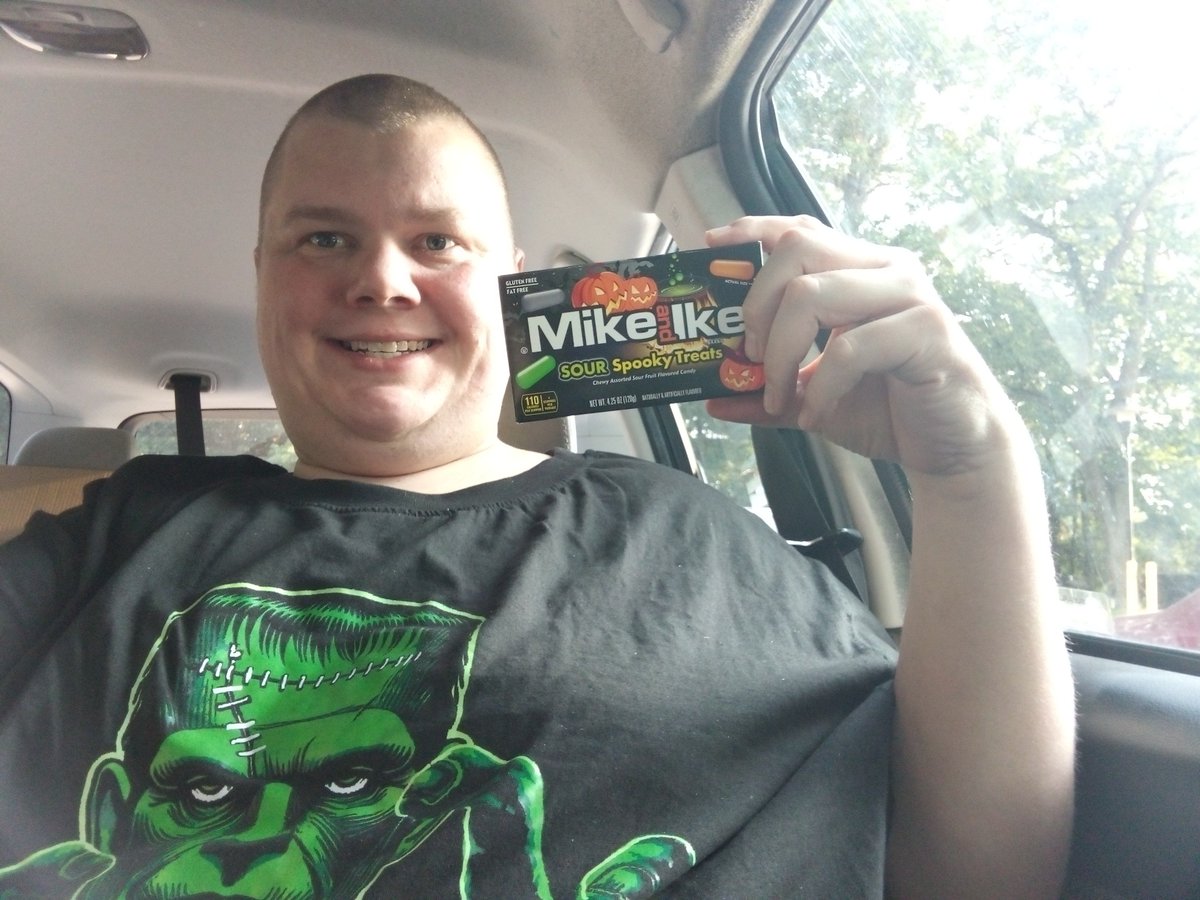 JohnMovieGuy's tweet photo. Happy Augtober everyone. #Spooky @mikeandike #Halloween #Augtober #SpookyLife #FrankensteinMonster https://t.co/JmMZZWUebw