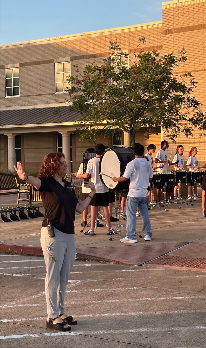 RPHS_Panthers10's tweet photo. @RGAPMobileLive @RPHS_CCR @RPHS_MCJROTC 🎯#BackToSchool26 🎯: Mrs. @AlAlexopoulou (AP) directs AM traffic/JROTC raises the flags and moves on to the next task! Welcome to our 1st day of school! #BeInnovative #BeIntentional #BeInclusive #EveryPantherEveryDay @RGAPMobileLive @RPHS_CCR #ALLIn26 #MakeYourMark https://t.co/9CxJlpSl4X