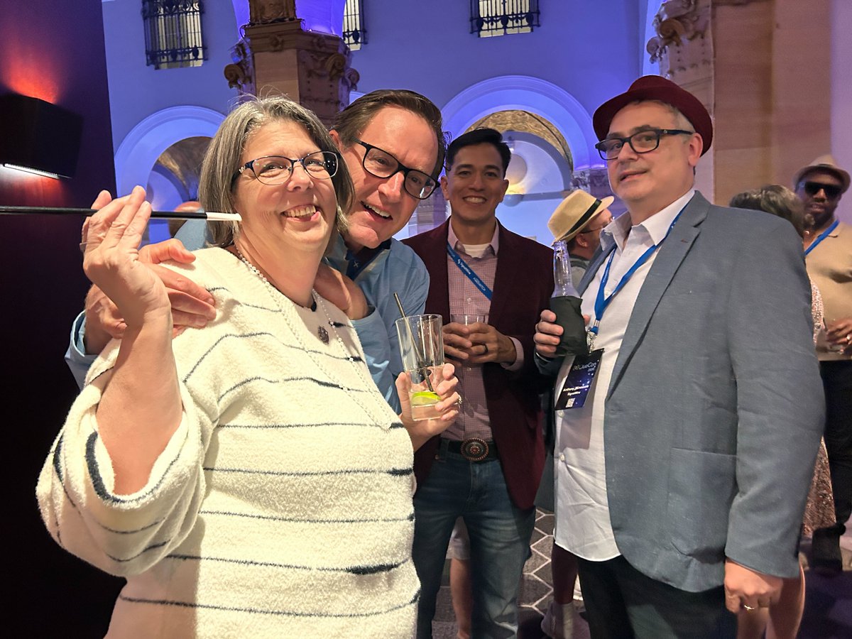 freeswitch's tweet photo. ClueCon after hours might be the best part of the whole conference.
Monday = deep dish at Giordano's 🍕
Tuesday = the Gigabit Reception, gone full 1920s speakeasy 🍸
complete with a hidden Capone's Vault a few lucky attendees stumbled onto. https://t.co/S7GyCCc5Ly