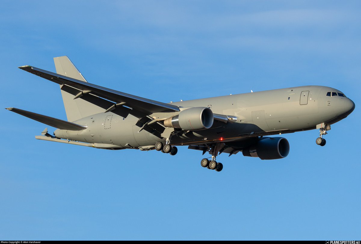 eanna_haven's tweet photo. Seen earlier... no Roadrunner though 🛣️
WYLIE21 | #AE059E | 61-0266
BOEING KC-135R/T Stratotanker
RCH659 | #AF3BCA | 19-46107
BOEING 767-200 https://t.co/pHYtkUWEg9
