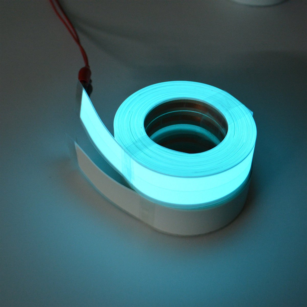 tryrafiki's tweet photo. Light up signs, interiors and creative projects with this flexible glow strip for only ₦3,525 per roll ✨

MOQ: 5 rolls | Shipping excluded
Order via WhatsApp: https://t.co/emWAStQPiS https://t.co/ona5UBOGjr