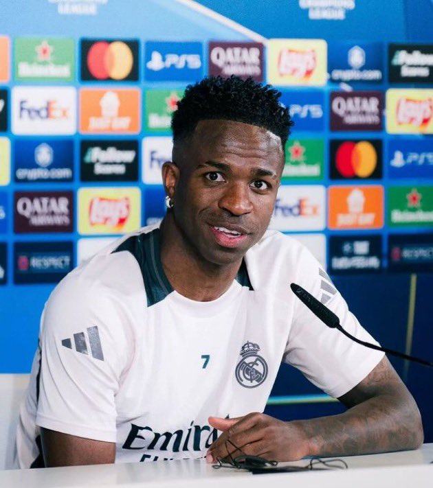 GuessFooty's tweet photo. 🚨 Vinícius Júnior on his failed move to Arsenal this summer:
“ When you talk about the Premier League, the kings of English football, the best teams in England and Europe, Arsenal is the club that comes to mind.
“It’s so sad that I couldn’t play for such a big club. I hope that one day Arteta and Berta come and sign me.”