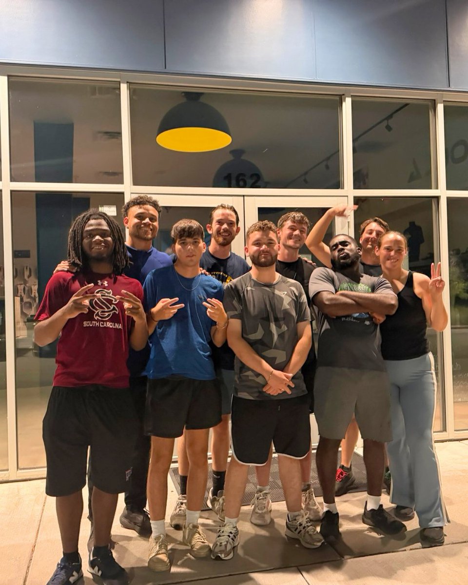 MovementMktgSC's tweet photo. Work hard, play hard, and try not to strike out at pickleball. 😂🎾 We had a great time getting together, enjoying some friendly competition, and making more memories as a team.
-
#teamnight #pickleball #teamculture #teambonding #goodvibes https://t.co/zayGrkD9nu