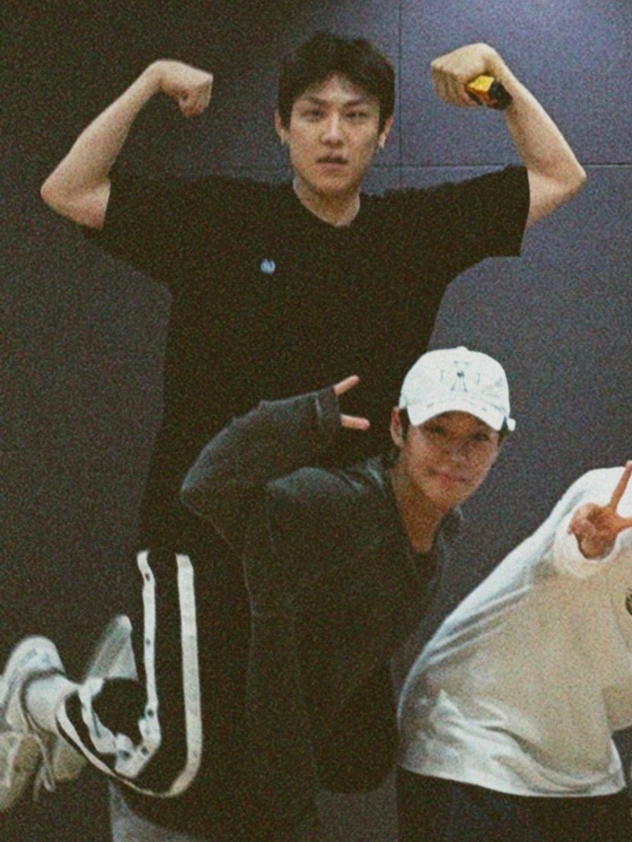 chamsaewinkw1's tweet photo. My beating heart, ๐ซ
#๋ถ์๋จ #เธเธนเธเธฑเธ #์์ฐธ #์ฐธ์ #2park https://t.co/V0cPZEfnYC