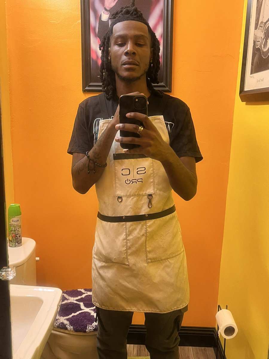 Grisham18Nathan's tweet photo. My Avatar:The Barber 💈😎‼️ https://t.co/wY7SnudOaN