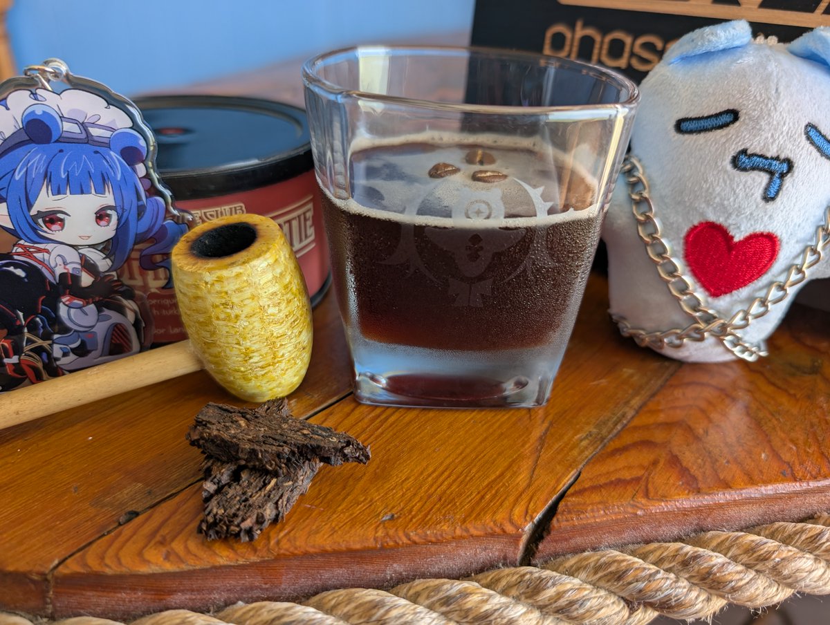 dyemmr's tweet photo. Happy birthday #DizzyDokuro! To celebrate the occasion, here's an Occasion.

Occasion:
1 1/2 shots Aged Rum (Pusser's Aged 15 Years)
1 shot Port
1/2 shot Dizzy Coffee Liquor
1 Dash of tobacco bitters

This paired wonderfully with a Perique crumble cake. https://t.co/P0AgFE6DT8