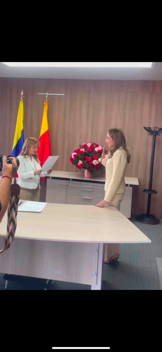 PeyiPaternina's tweet photo. Felicitaciones a Ludmila Vergara Rosales por su nombramiento como Superintendente de Transporte. Una profesional intachable y de grandes calidades humanas, que sin duda dejará en alto el nombre de Sucre y de toda la región. 

¡Muchos éxitos en la gestión, Ludmi! 

Que Dios te llene de sabiduría y siempre te bendiga !!