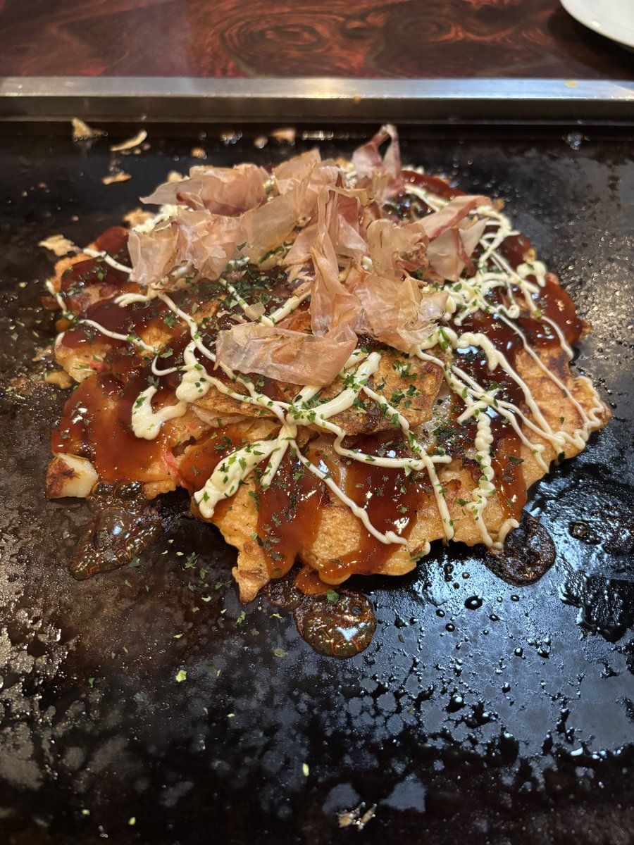 ELLE_PIECE's tweet photo. ついに！念願の！
ELLEGARDEN細美さんのご実家
お好み焼きももんじゃもあんこ巻きも美味しかった！！ https://t.co/AhFfgKtLc4