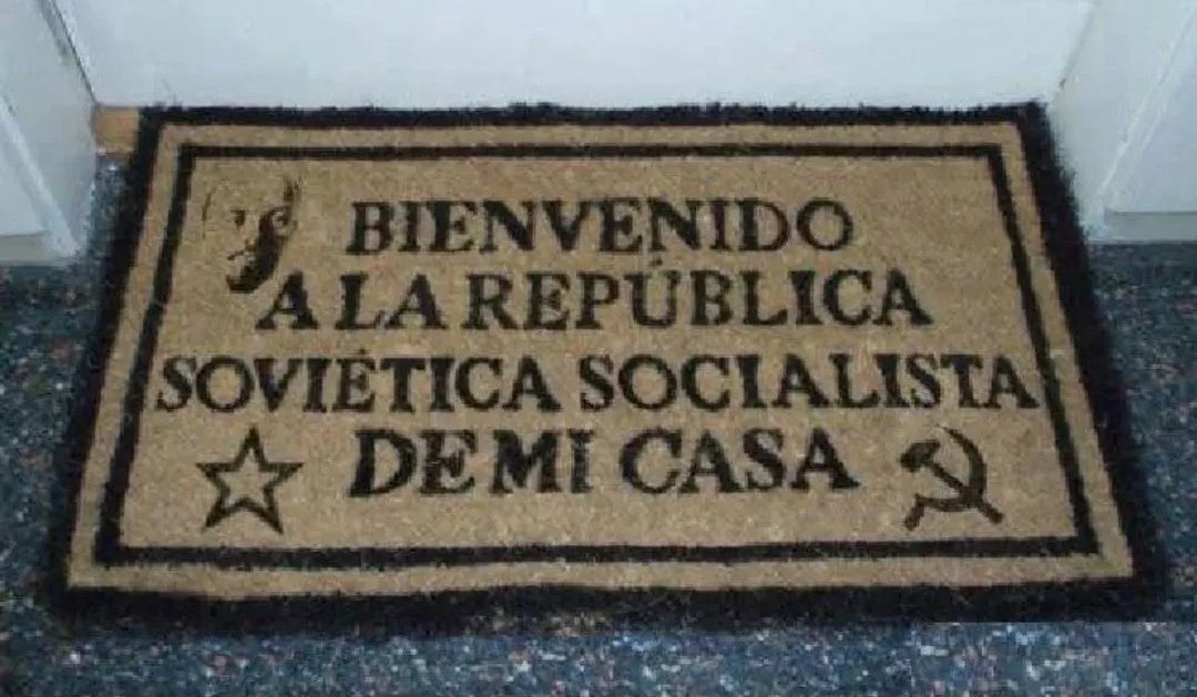 be_john77's tweet photo. A qualidade dos ambientes sociais é, em média, extremamente baixa. Condiciona até mesmo boas pessoas a se tornarem desagradáveis pra sobreviver e conseguir suprir as necessidades fisiológicas de interação, tornando a maioria inapta a viver ou criar ciclos satisfatórios de verdade https://t.co/KLXFbQjnz4