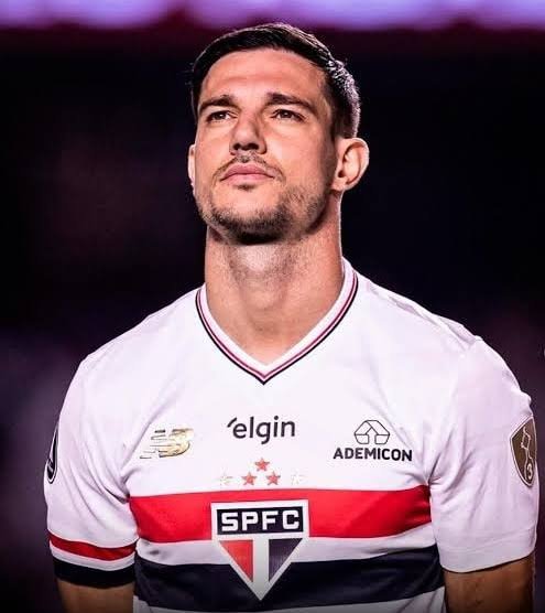 Spfcsinceridade's tweet photo. Já imaginaram essas desgraças jogando juntos?

KKKKKKKKKKKKKKKKKKKK https://t.co/Ov7FTcEH2F
