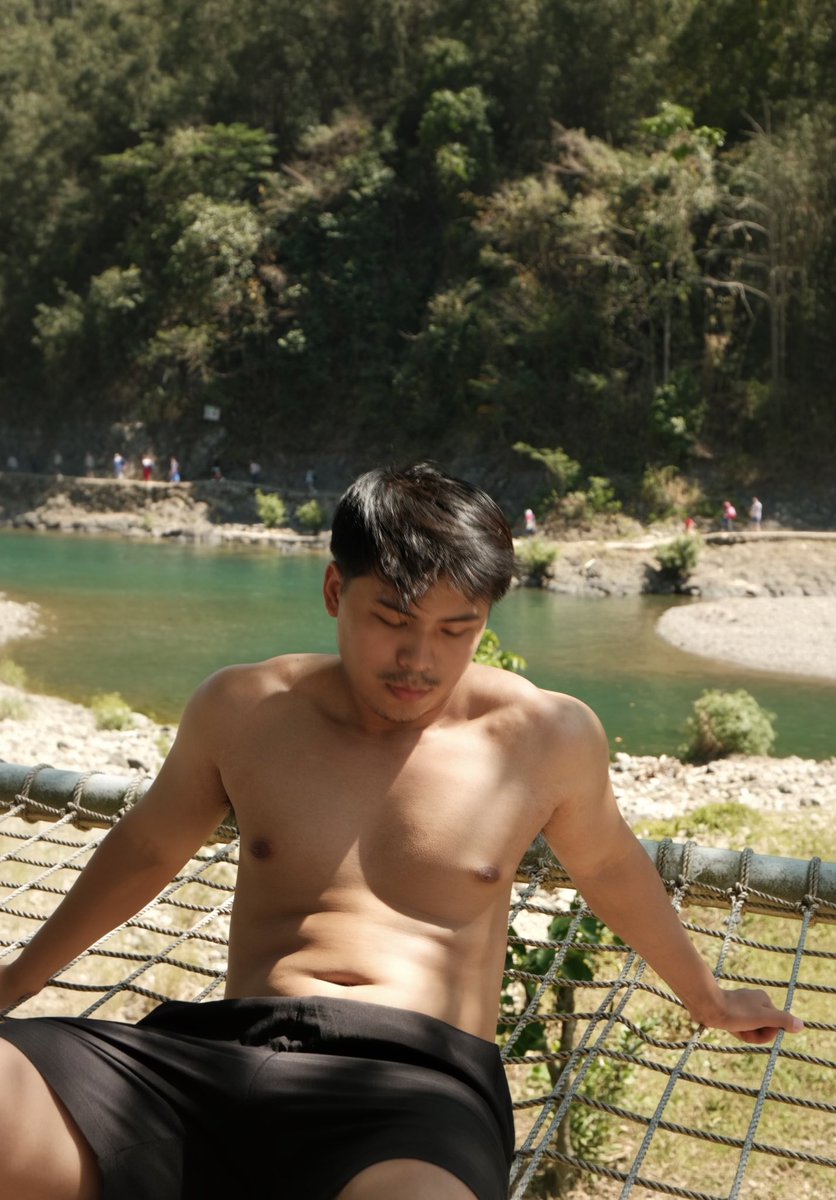 _rickitysplit_'s tweet photo. yoohoo dito ang tingin https://t.co/OnBJ4Lz1Ju