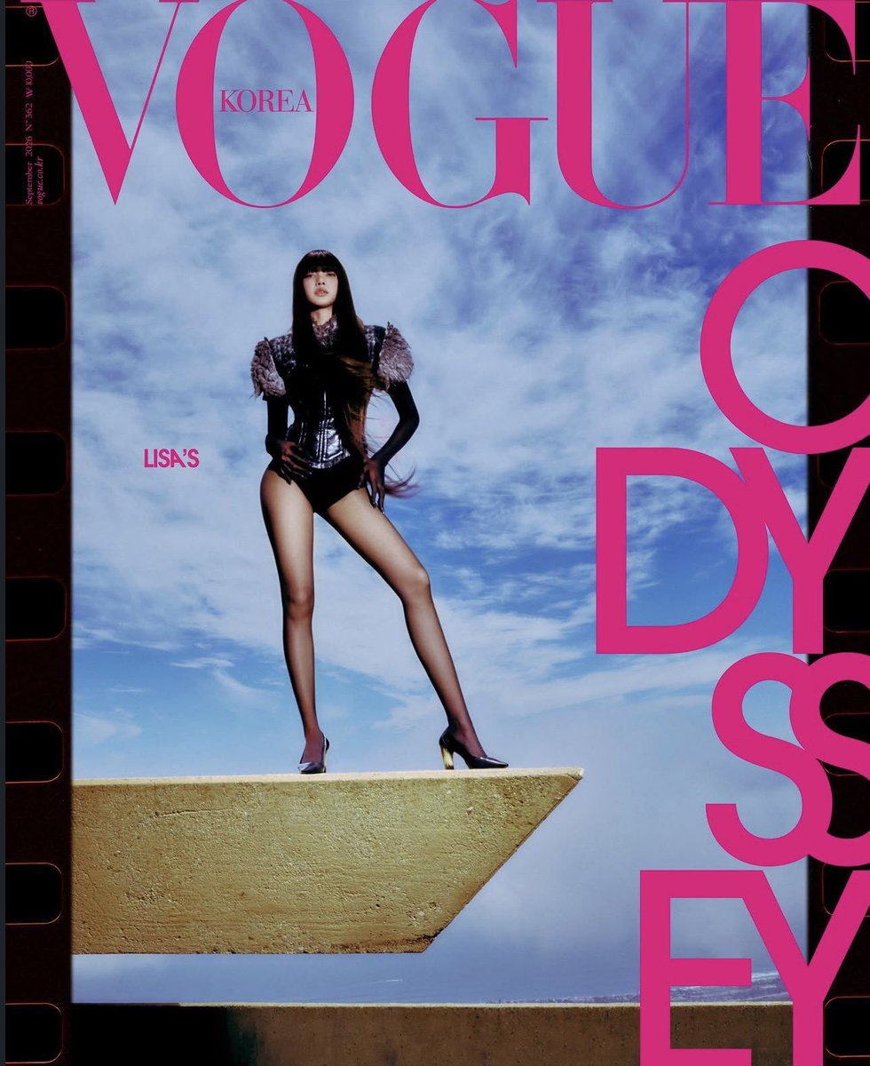 viraltakes's tweet photo. LISA graces the cover of Vogue Korea. https://t.co/OSFjaI35H6