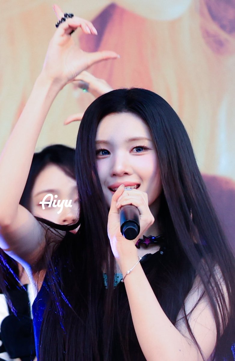 alwaysinto_yuha's tweet photo. 260812

#JUUN #주은 
#Hearts2Hearts #하츠투하츠 https://t.co/a0n0fdreMr